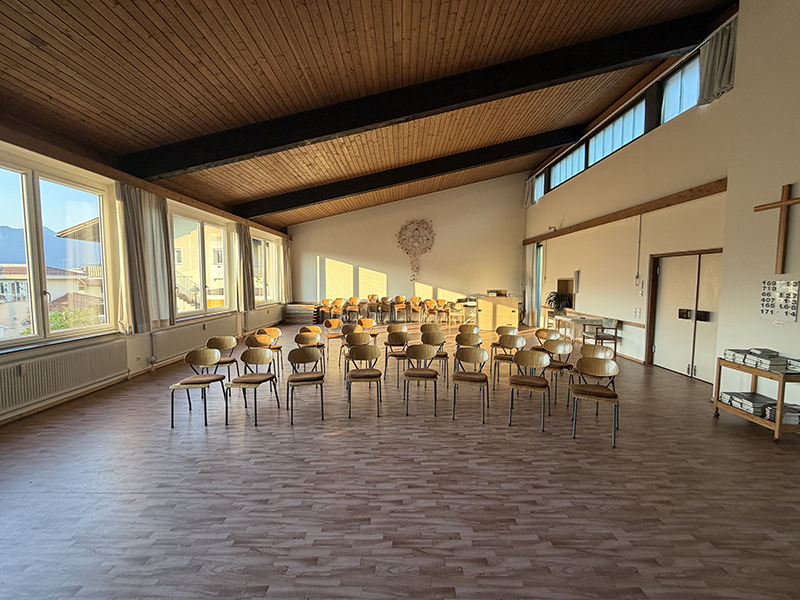 Evangelisches Gemeindezentrum Wörgl - Saal Die neue Heimat der Gaststubenbühne Wörgl - Evangelisches Gemeindezentrum Wörgl